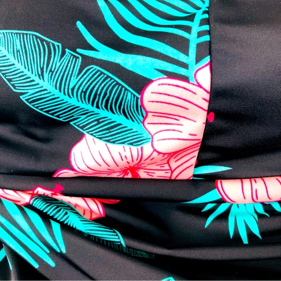 $10 SALE! Tummy Toning Control Tropical Leaf 1pc One Piece Swimsuit M (8-10) - Picture 3 of 8